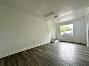 1645 NE 175th St, North Miami Beach FL 33162