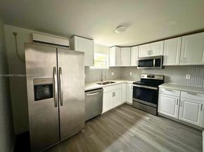 1645 NE 175th St, North Miami Beach FL 33162
