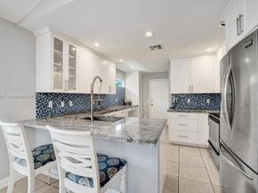2702 Arborwood Rd, Davie FL 33328