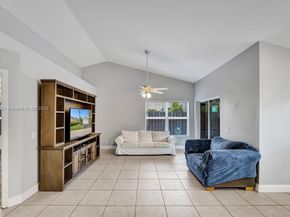 2702 Arborwood Rd, Davie FL 33328