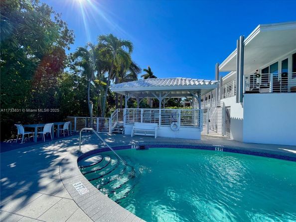405 N Hibiscus Dr 202, Miami Beach FL 33139