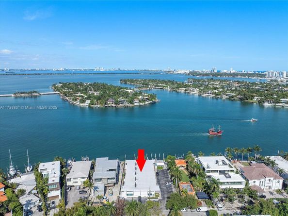 405 N Hibiscus Dr 202, Miami Beach FL 33139