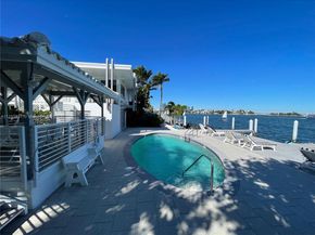 405 N Hibiscus Dr 202, Miami Beach FL 33139