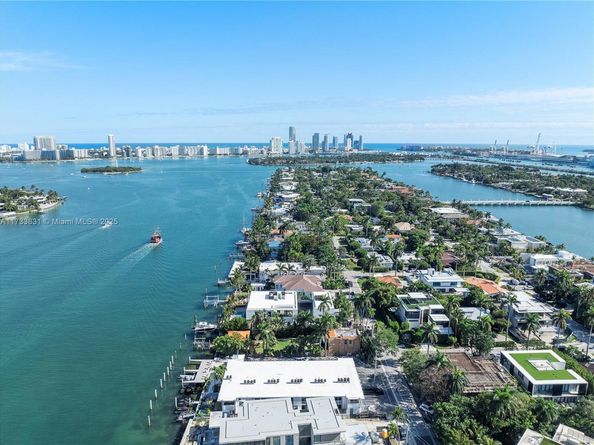 405 N Hibiscus Dr 202, Miami Beach FL 33139