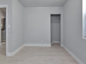 562 W 4th St, Riviera Beach FL 33404