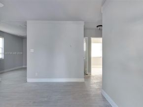 562 W 4th St, Riviera Beach FL 33404