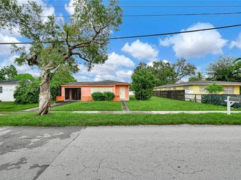 1351 SW 74th Ave