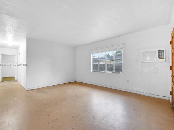 1351 SW 74th Ave, Miami FL 33144