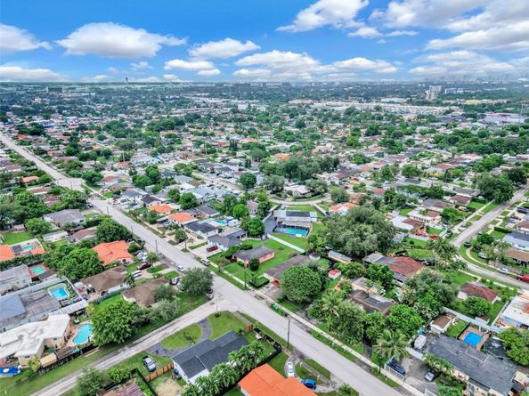 1351 SW 74th Ave, Miami FL 33144