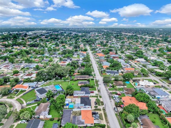 1351 SW 74th Ave, Miami FL 33144