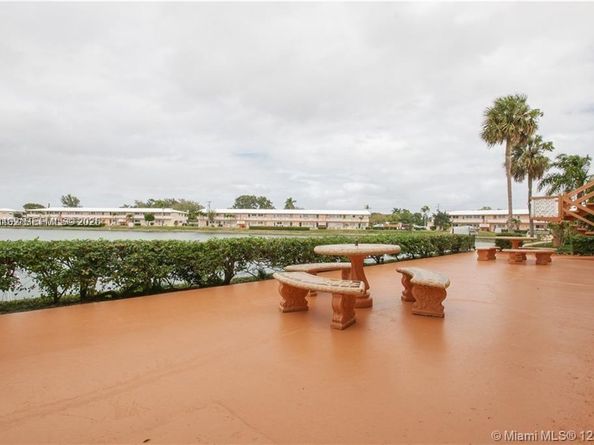900 SW 11th Ave 17C, Hallandale Beach FL 33009