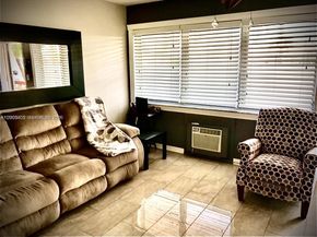 900 SW 11th Ave 17C, Hallandale Beach FL 33009