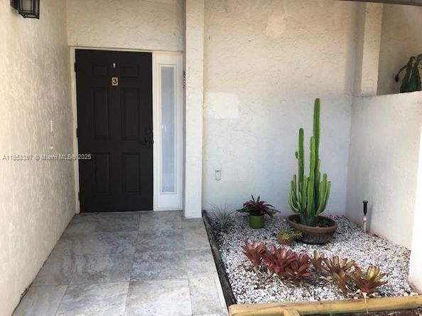 13253 SW 111 Te 3, Miami FL 33186