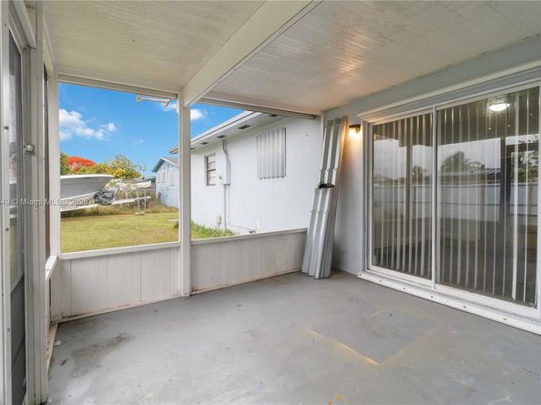 14952 SW 297th Ter, Homestead FL 33033
