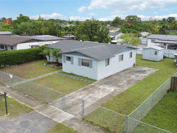 14952 SW 297th Ter, Homestead FL 33033