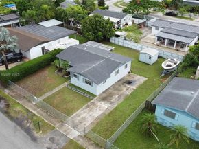 14952 SW 297th Ter, Homestead FL 33033