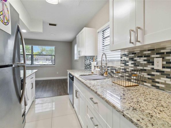 14952 SW 297th Ter, Homestead FL 33033