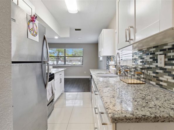 14952 SW 297th Ter, Homestead FL 33033