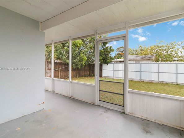 14952 SW 297th Ter, Homestead FL 33033