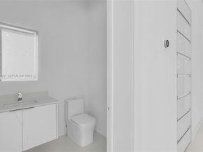 13200 N Bayshore Dr, North Miami FL 33181