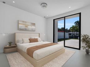 13200 N Bayshore Dr, North Miami FL 33181