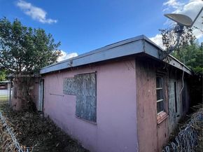 2122 Dewey St, Hollywood FL 33020