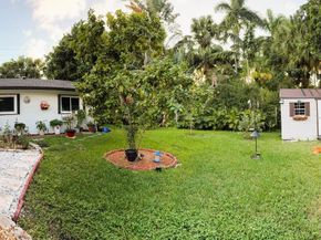 14691 SW 20th St, Davie FL 33325