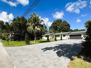 14691 SW 20th St, Davie FL 33325