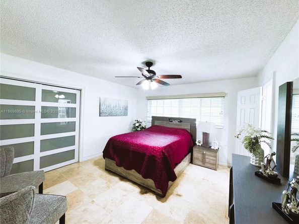 14691 SW 20th St, Davie FL 33325