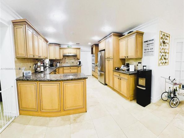 14691 SW 20th St, Davie FL 33325