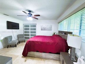 14691 SW 20th St, Davie FL 33325