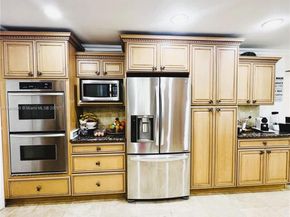 14691 SW 20th St, Davie FL 33325