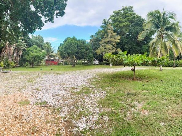14691 SW 20th St, Davie FL 33325