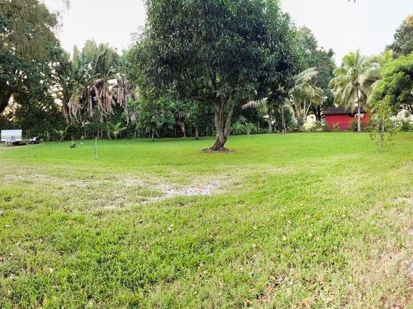 14691 SW 20th St, Davie FL 33325