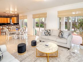 6772 NW 111th Ave, Doral FL 33178