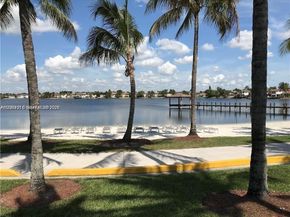 6772 NW 111th Ave, Doral FL 33178