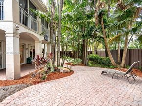 6772 NW 111th Ave, Doral FL 33178