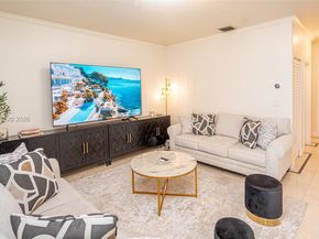 6772 NW 111th Ave, Doral FL 33178