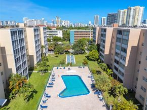 301 NE 14th Ave 601, Hallandale Beach FL 33009