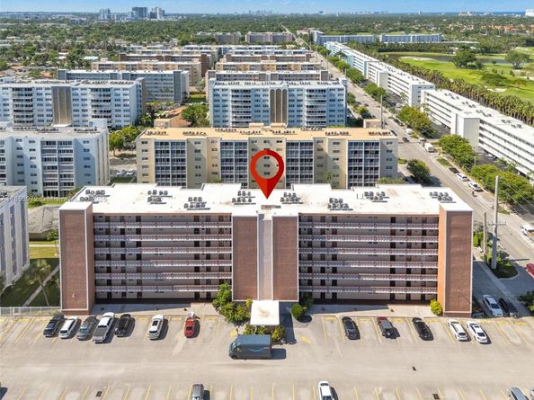 301 NE 14th Ave 601, Hallandale Beach FL 33009