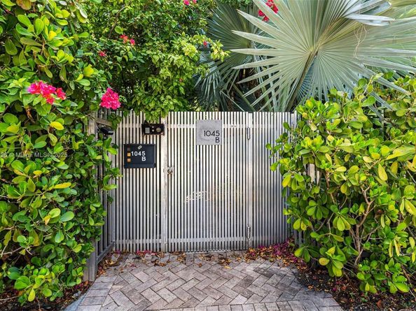 1045 Michigan Ave B, Miami Beach FL 33139