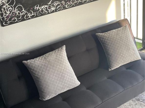 200 Leslie Dr 622, Hallandale Beach FL 33009