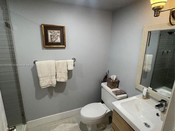 200 Leslie Dr 622, Hallandale Beach FL 33009