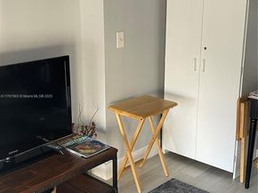 200 Leslie Dr 622, Hallandale Beach FL 33009