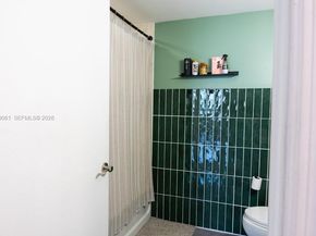 3180 SW 22nd Ter 1205, Miami FL 33145