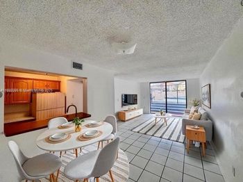 9678 Fontainebleau Blvd