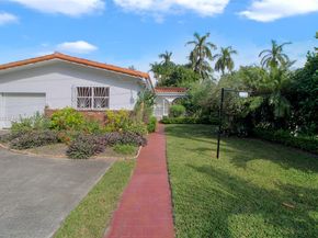 2711 Red Rd, Coral Gables FL 33155