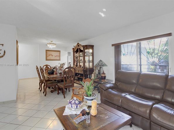 2711 Red Rd, Coral Gables FL 33155