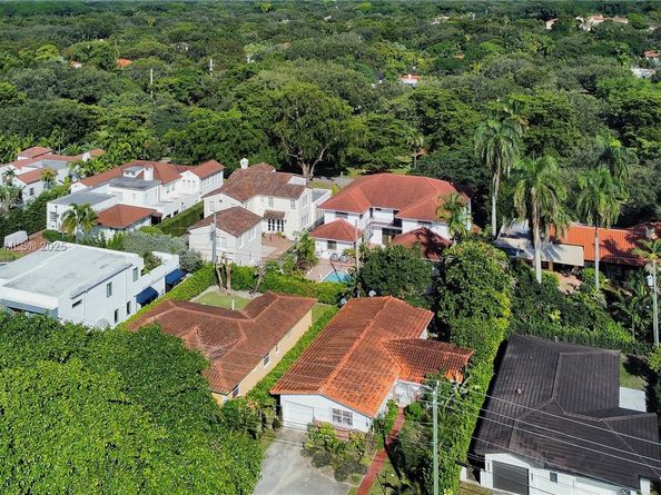 2711 Red Rd, Coral Gables FL 33155