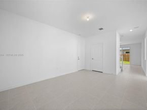 716 SE 14th Ct, Homestead FL 33034